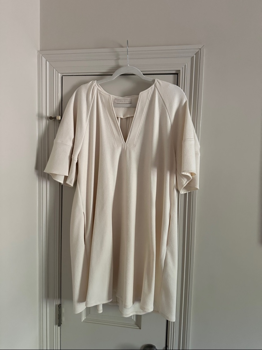 Vanessa Bruno Cream Split-Neck Short Sleeve mini dress